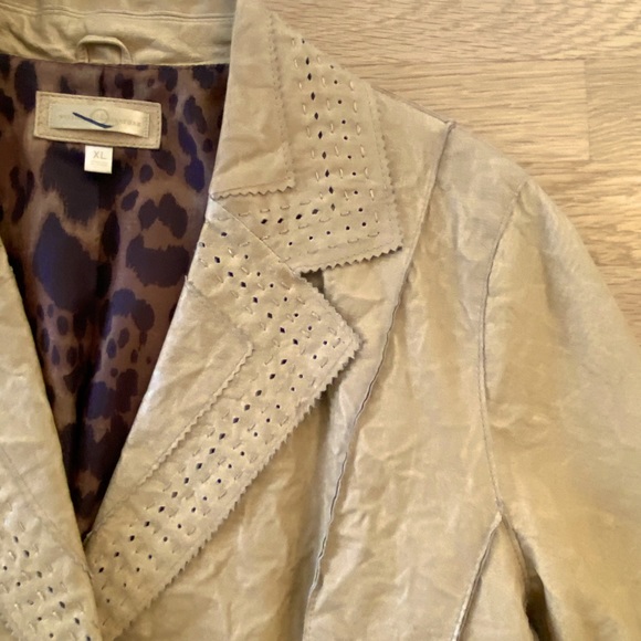 Wilson’s Leather Womens Tan Textured Leather w Die Cut Pattern Border Blazer/ XL - Picture 14 of 15